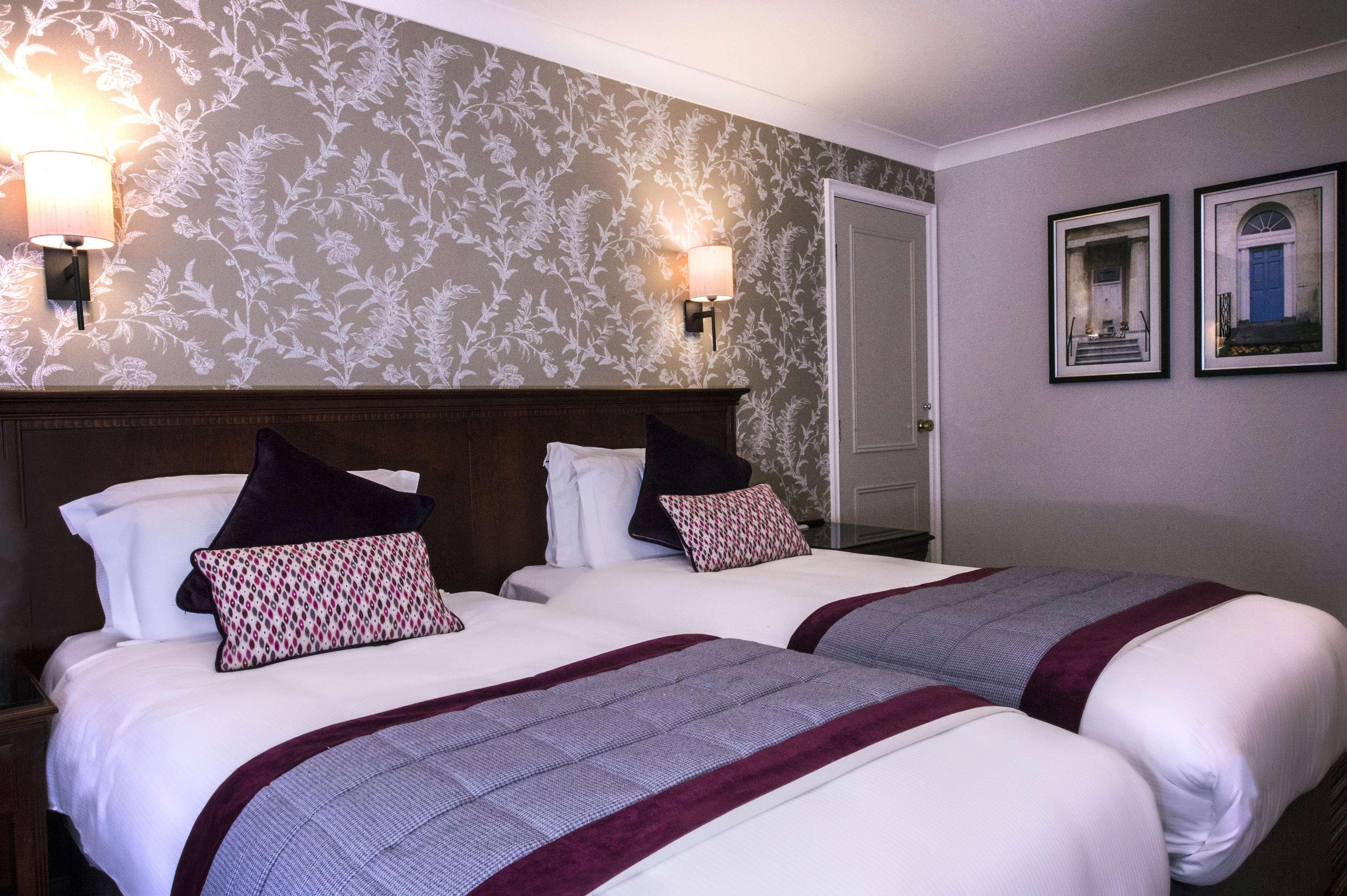 Doubletree By Hilton Cheltenham-Cotswolds Bagian luar foto