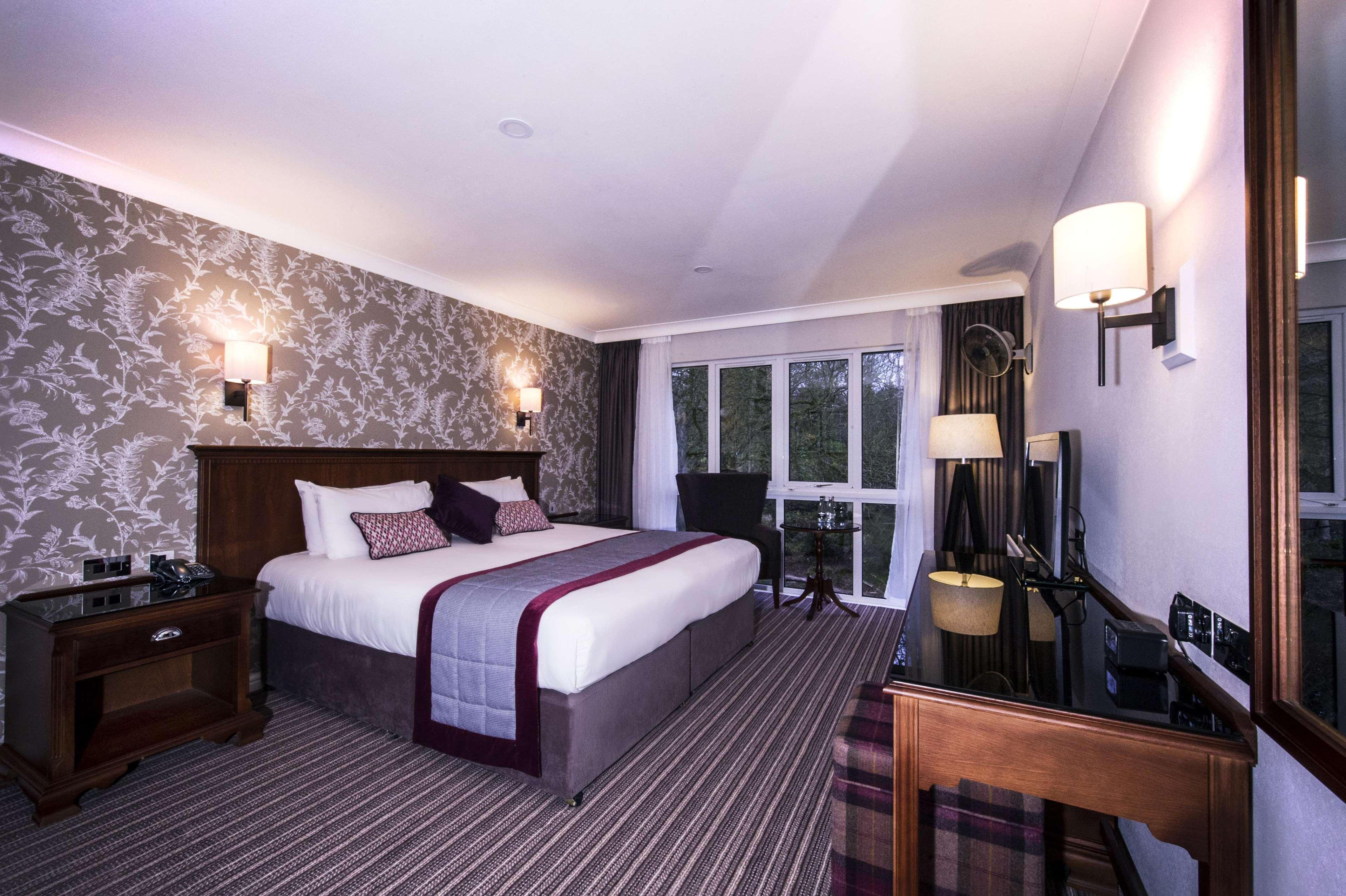 Doubletree By Hilton Cheltenham-Cotswolds Bagian luar foto