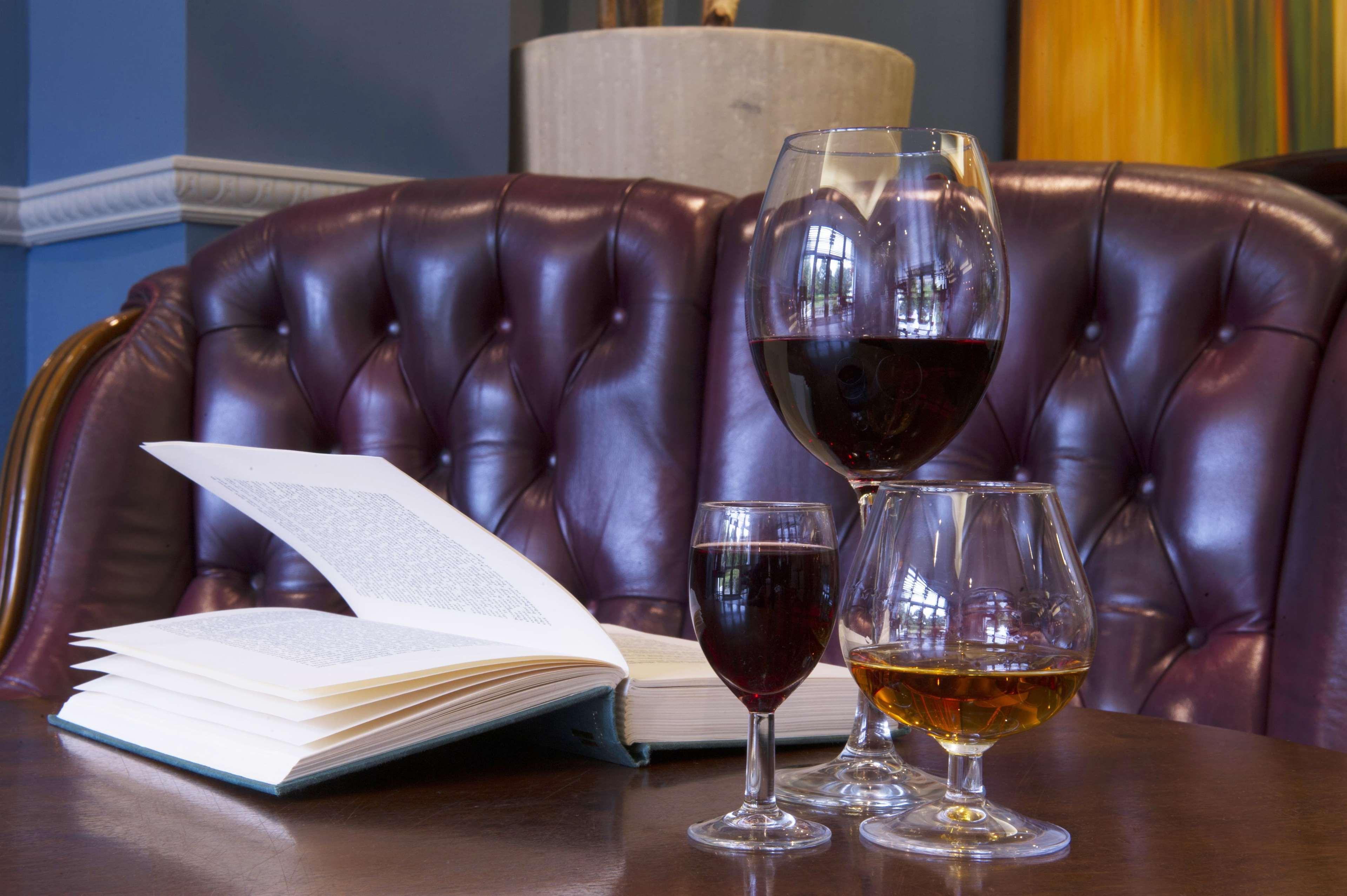 Doubletree By Hilton Cheltenham-Cotswolds Bagian luar foto